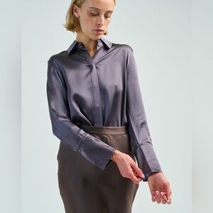 NWT $525 Twp object of affection top with sleeve detail